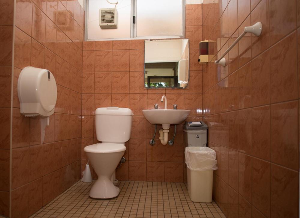 Barramundi Lodge Darwin Room photo